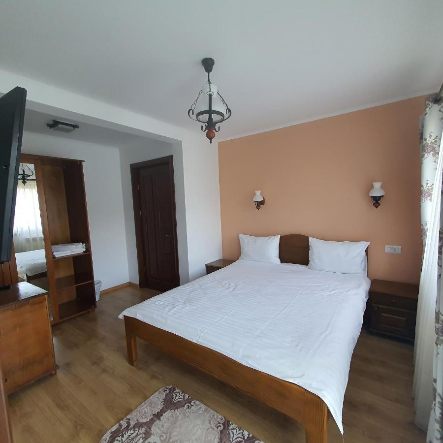 Casa Sofia Apartman Baltatesti Kültér fotó