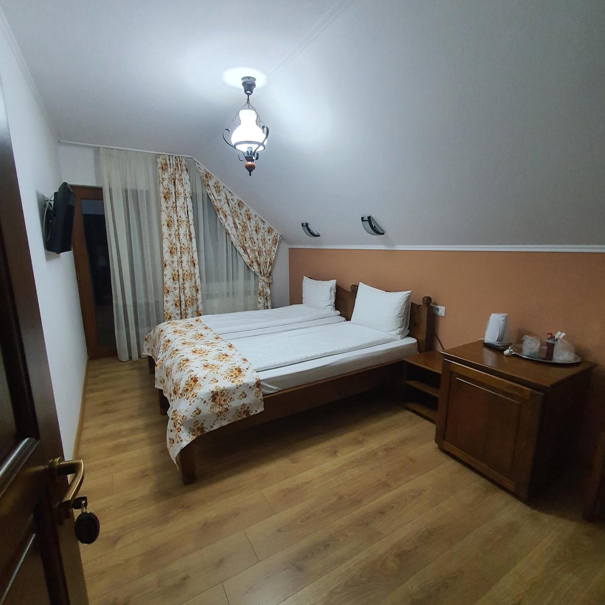Casa Sofia Apartman Baltatesti Szoba fotó